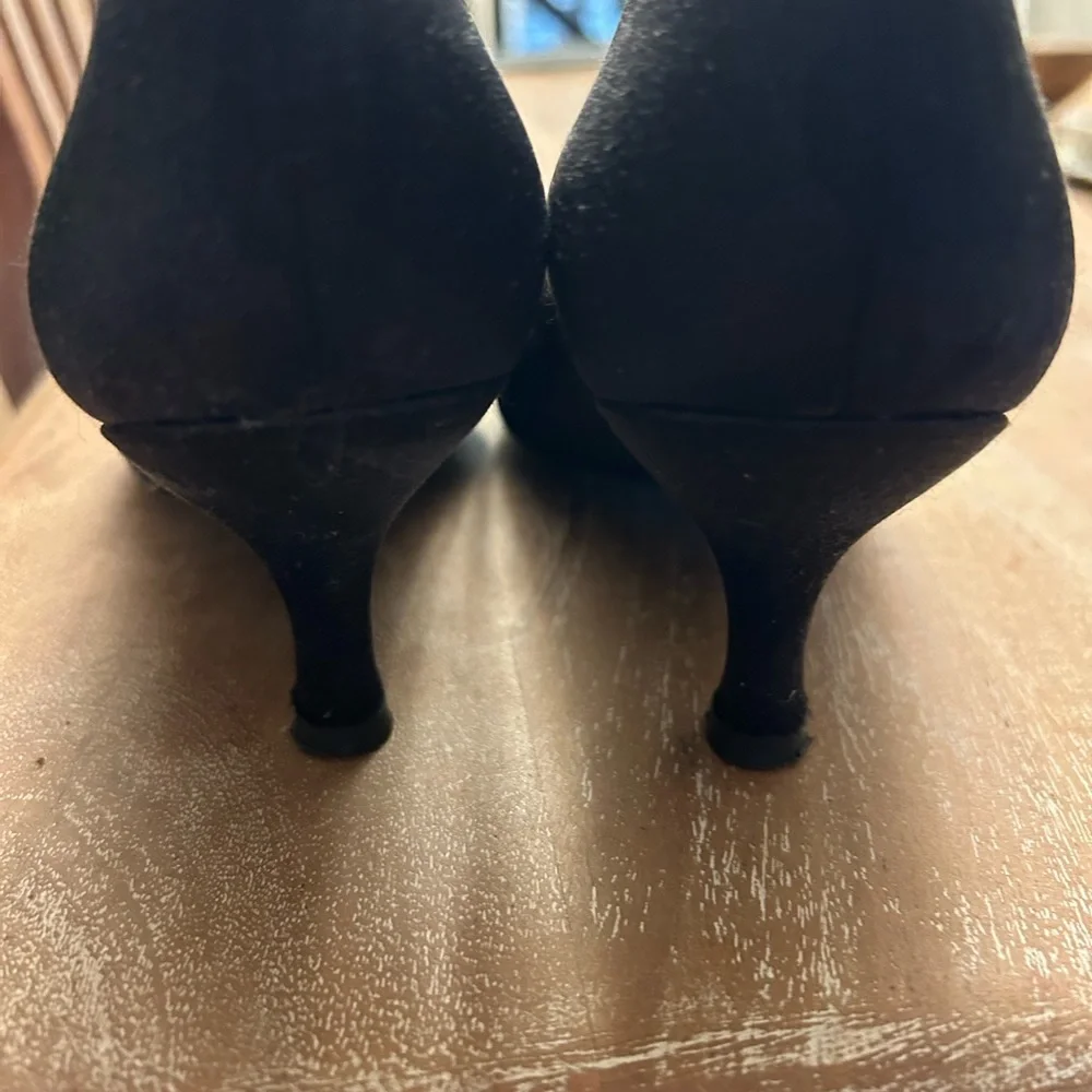 Stuart Weitzman Satin Pumps size 8